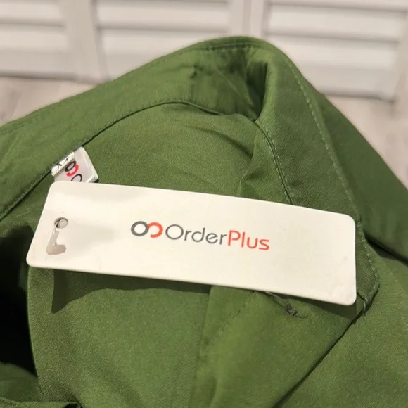 Order Plus NWT Green Button-Up Shirt with long sleeves. - Picture 9 of 9